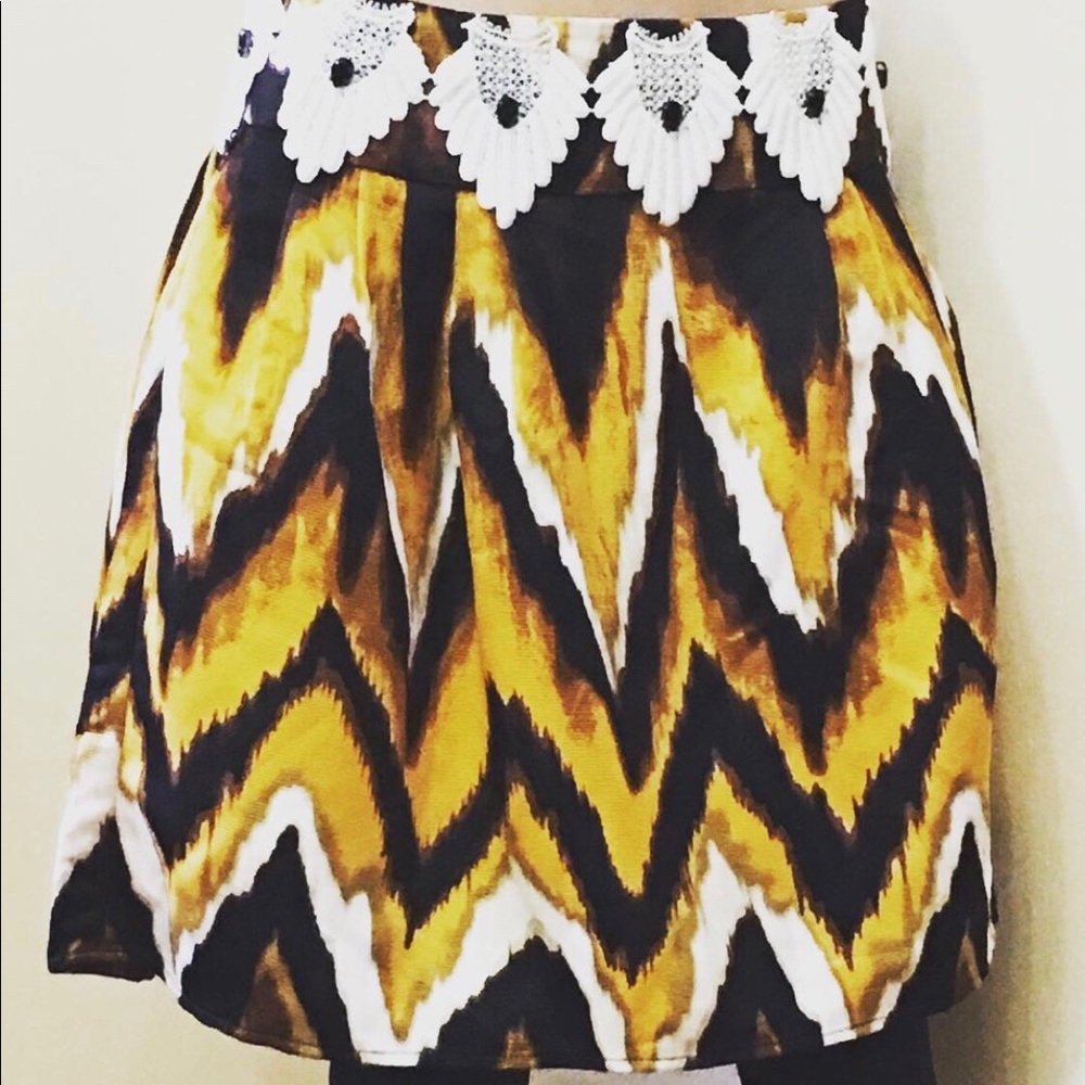 Beatnik garb Chevron Print Skirt